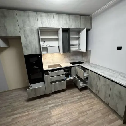 Кухня Бетон светлый Бетон темный профиль Gola 2